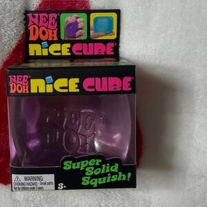 NeeDoh Nice Cube- Purple